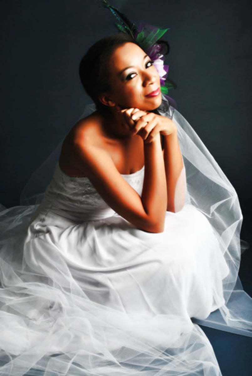 <p>наречена</p>