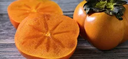 <p><span>Orange berry - edible after frost.</span><br><span>A sweet, orange-colored fruit that is known for its honey-like flavor and juicy, jelly-like texture when ripe</span></p>