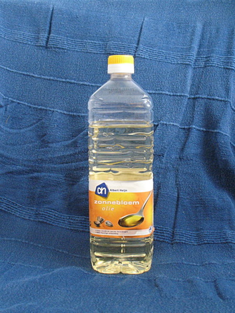 <p>OIL</p>
