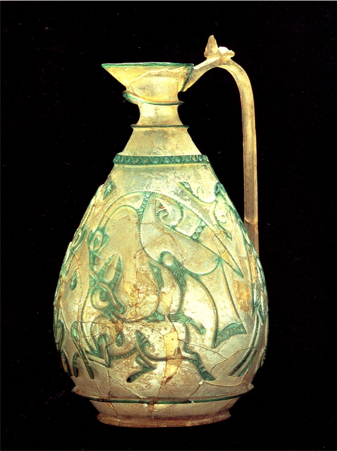 <p>Cameo-Glass Ewer, Cairo (Egypt), c. 1000 CE</p>