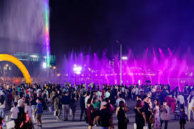 <p>We<strong> took a leisurely stroll</strong> _____, exploring the shops and enjoying the lively atmosphere.</p><p class="style_collocation__trans__nAf6q"><em>Chúng tôi đã dạo bộ thong thả ở trung tâm thành phố, khám phá các cửa hàng và thưởng thức không khí sôi động.</em></p>