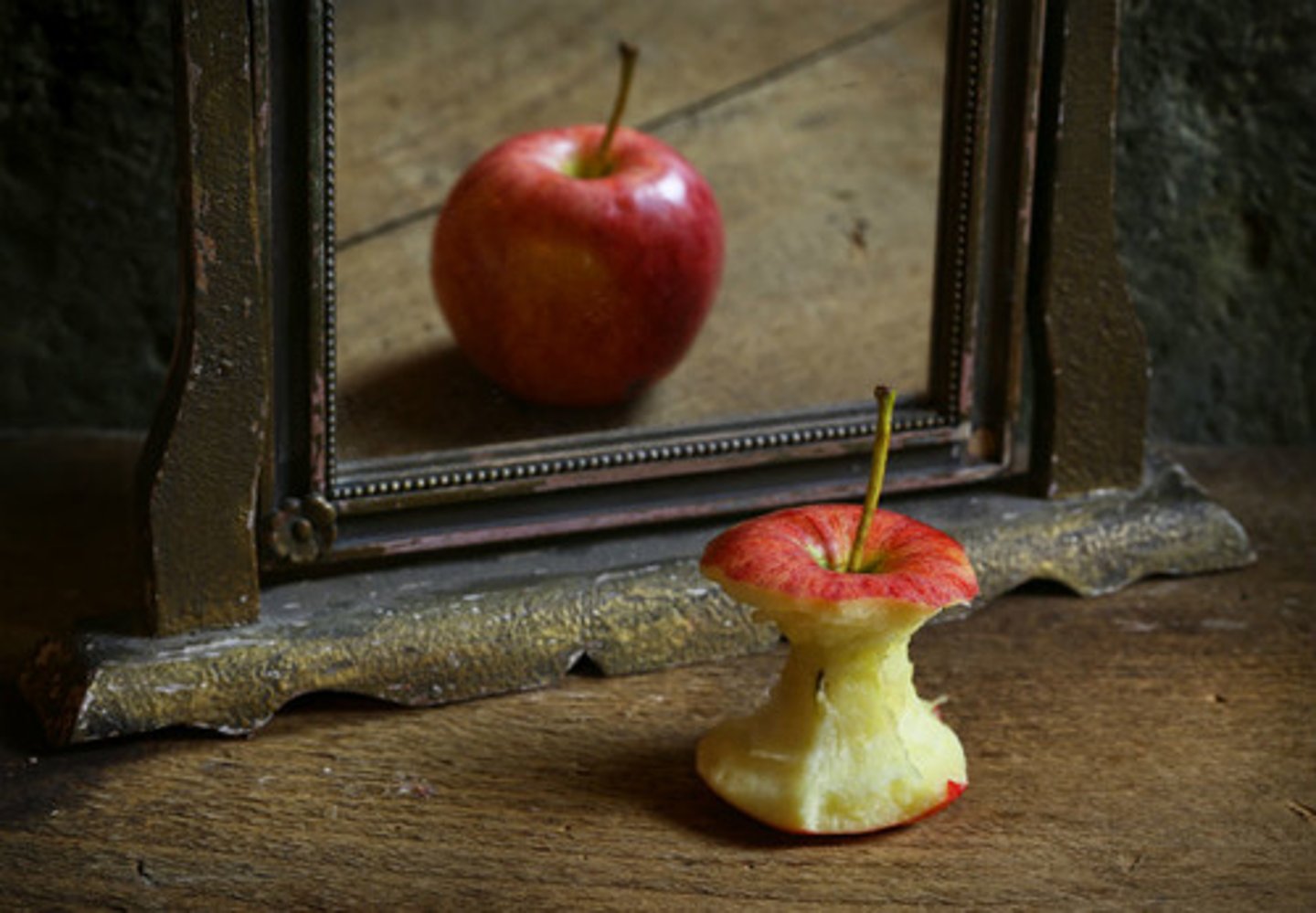 <p>lack of awareness that something is abnormal/wrong; basically "in denial" of their disorder<br>- *<b>confabulation</b>*: lying about why they may not be able to do/see something; they are not aware that they are lying they just deny that the cause of the inability is due to a disorder<br>ex: cant move their arm --&gt; "well i just dont want to theres nothing wrong with it"<br>- associated with paralysis</p>