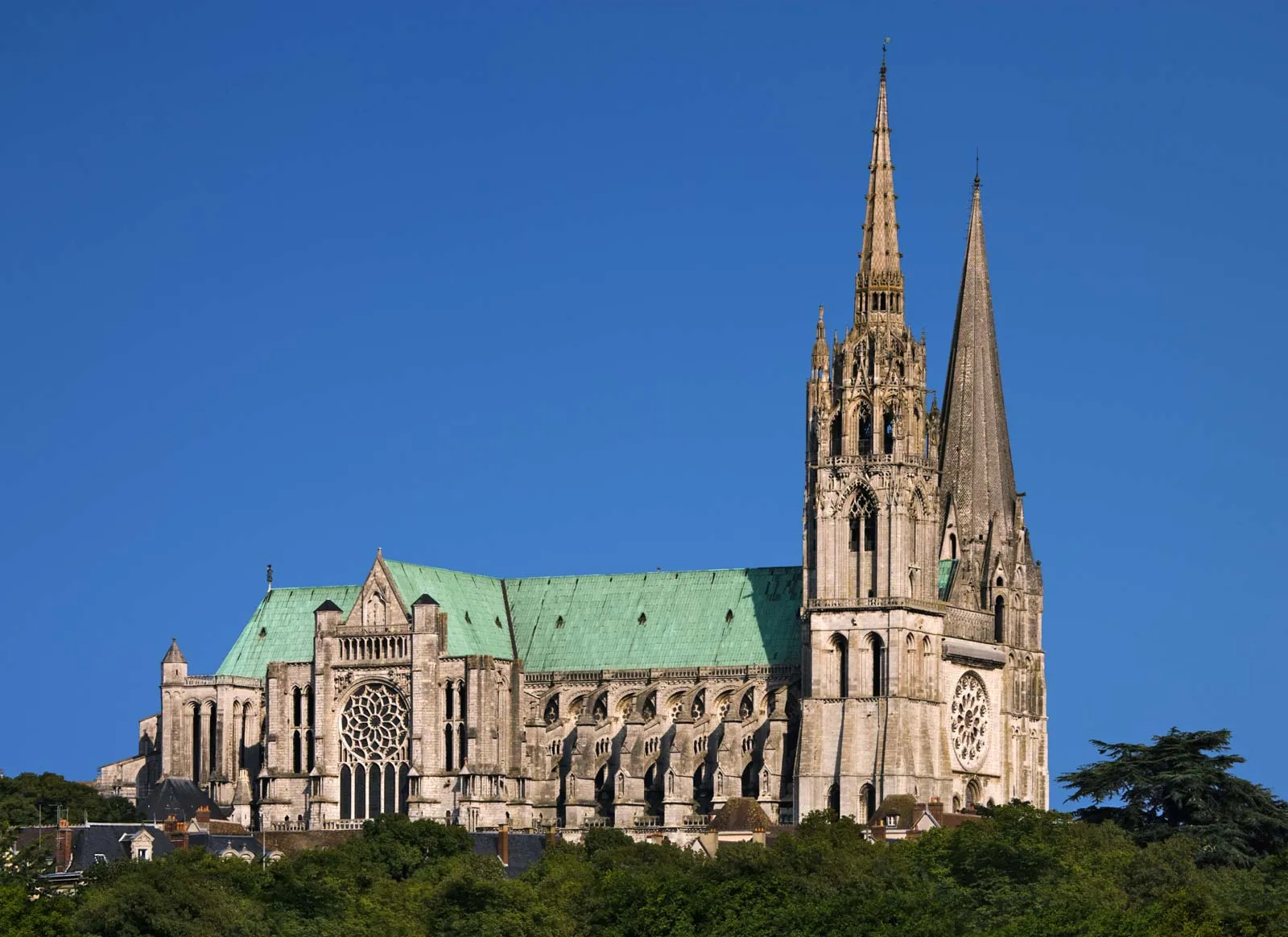 <p><span style="background-color: transparent;"><span>Chartres Cathedral: &nbsp;Chartres, France. Gothic Europe. Original construction c. 1145-1155 CE; reconstructed c. 1194-1220 CE. Limestone, stained glass.</span></span></p>