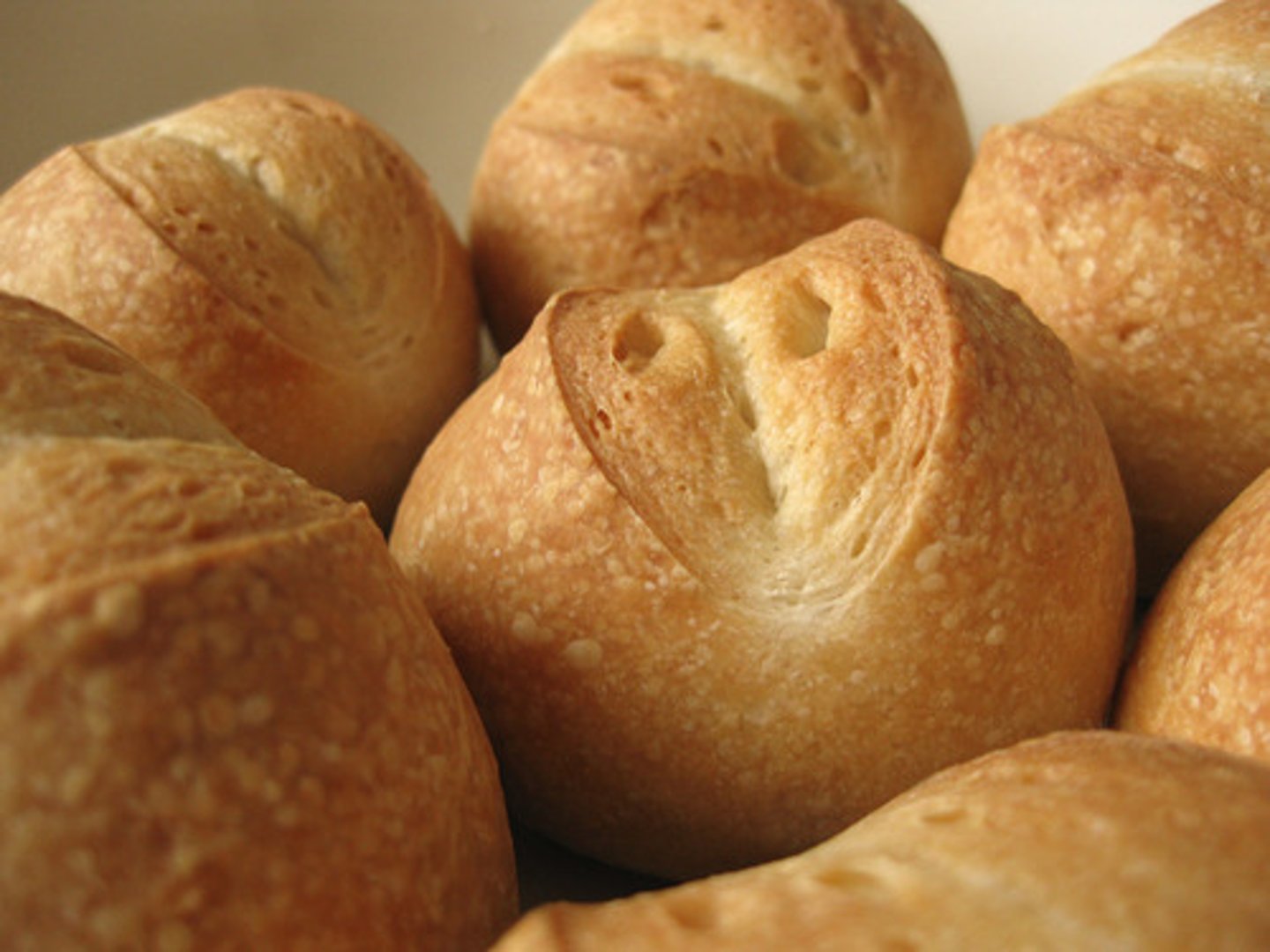 <p>roll</p>