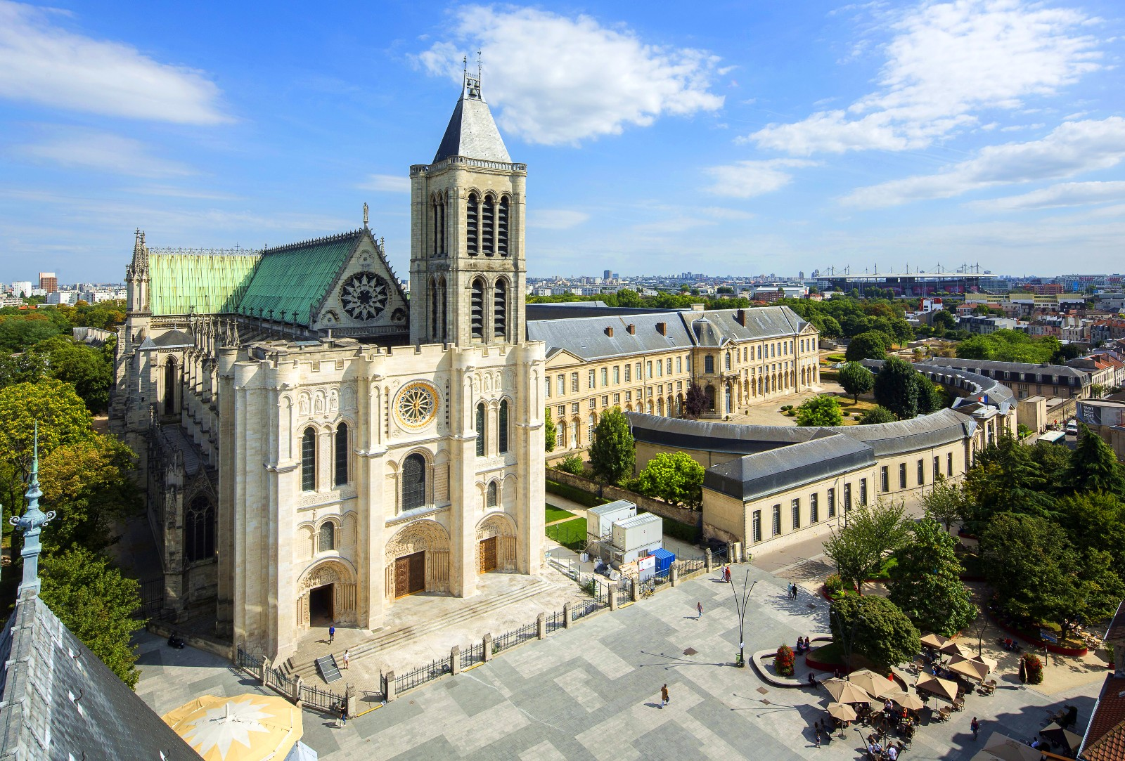 <p>Where is the Abbey of Saint-denis<span style="color: rgb(255, 255, 255);"><span> Located?</span></span></p>