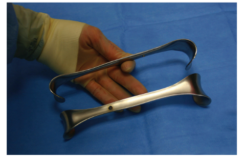 <p>Nickname: Goelet</p><p>Use: Retraction, used as a single retractor</p><p>Features: Shaft curves inward, wide angled blade tips</p>