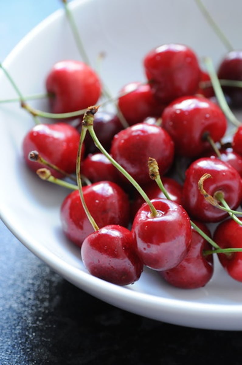 <p>cherry</p>