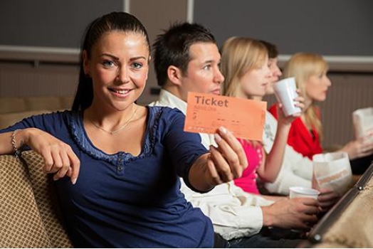 <p>You don’t need to pay to go there</p><p><span>|ədˈmɪʃ(ə)n|</span></p><p>Бесплатный вход</p>