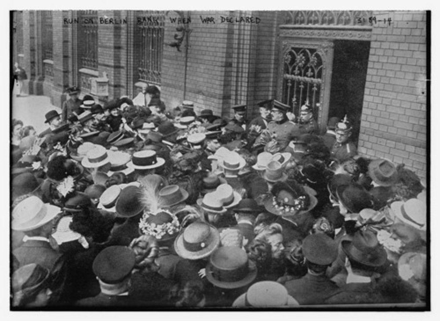 <p>After the stock market crashed in October 1929, thousands of Americans feared for their money and rushed to get it out of their banks. This phrase described the phenomenon that ultimately led to widespread bank closures. By the end of the year 641 banks had failed.</p>