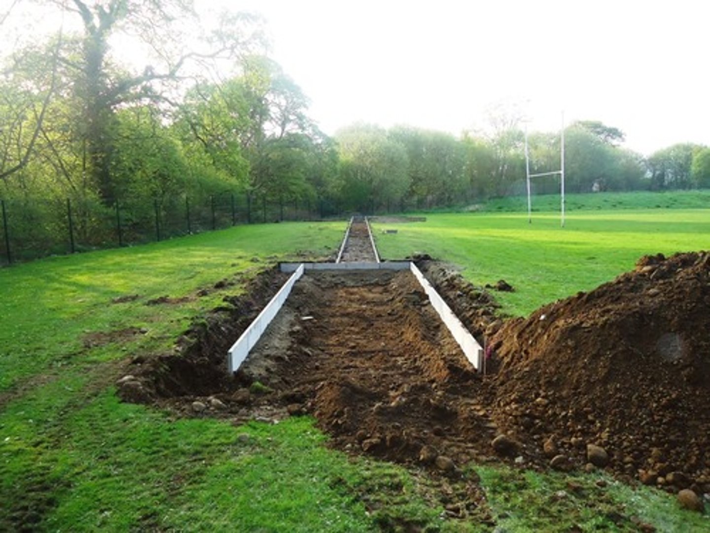<p>foundation, basis, footing</p><p>토대, 기초</p>