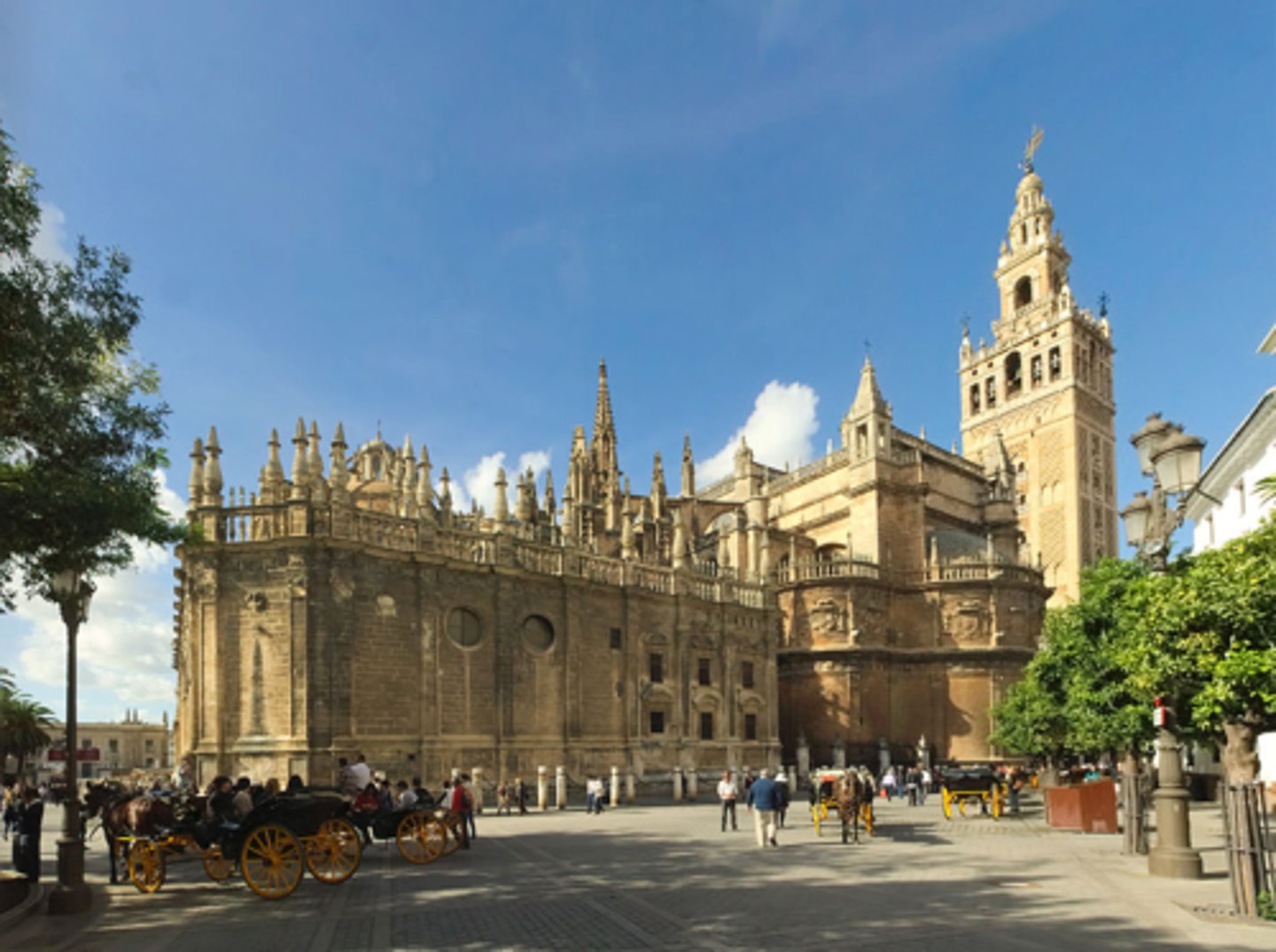 <p>Gothic Architecture</p><p>1. Characteristics</p><p>2. Materials</p><p>3. System of construction</p><p>4. Fenestrations</p><p>5. Important structures</p><p>6. Decorations</p><p>7. Planning</p>