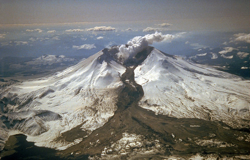 A volcanic mudflow containing ash, rock, and water from melting snow or rainfall that races down river valleys during an eruption.