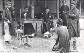 <p>The____ government imposed strict rules and regulations on the indigenous population.</p><p class="style_collocation__trans__nAf6q"><em>Chính phủ thuộc địa áp đặt những quy tắc và quy định nghiêm ngặt lên dân bản địa.</em></p>