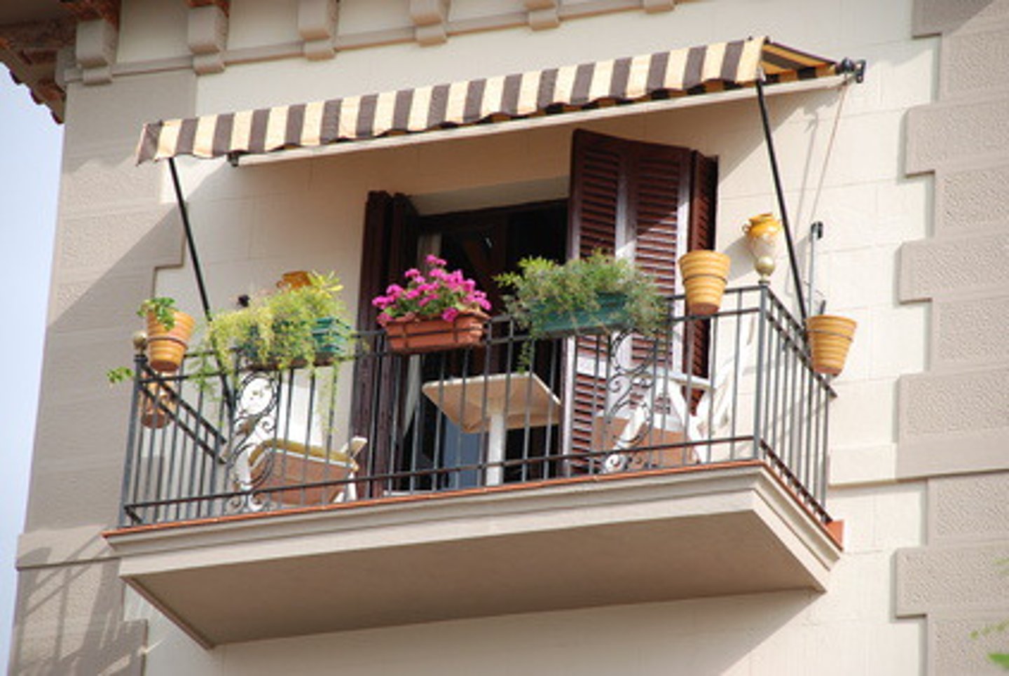 <p>the balcony</p>