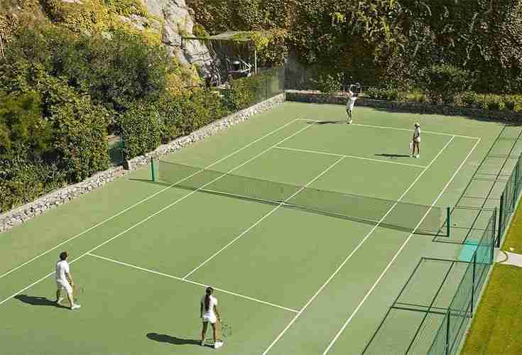 <p>tennis court</p>