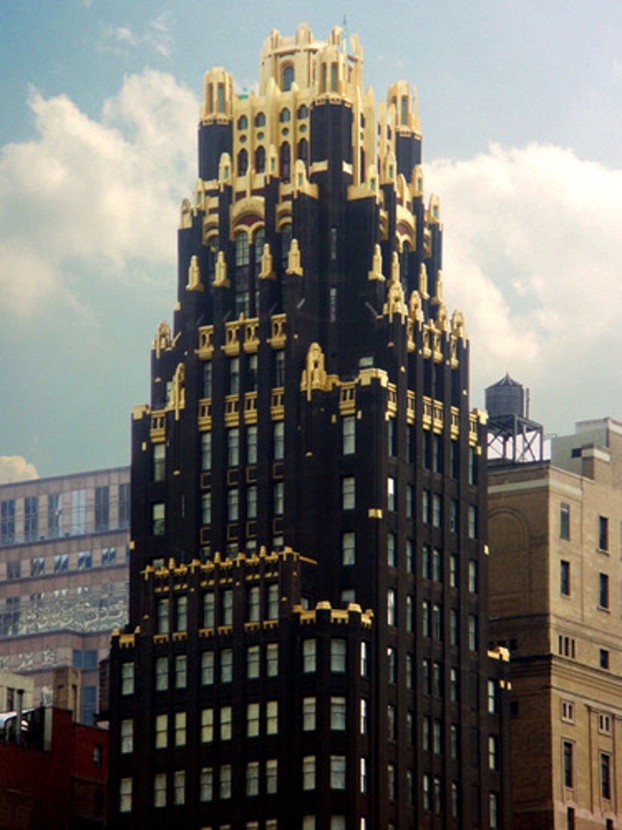 <p>New York City</p><p>Raymond Hood</p><p>1923</p>