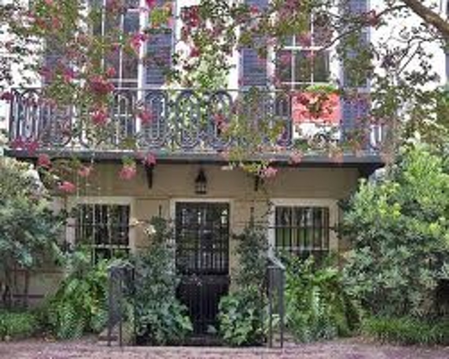 <p>ground floor</p>