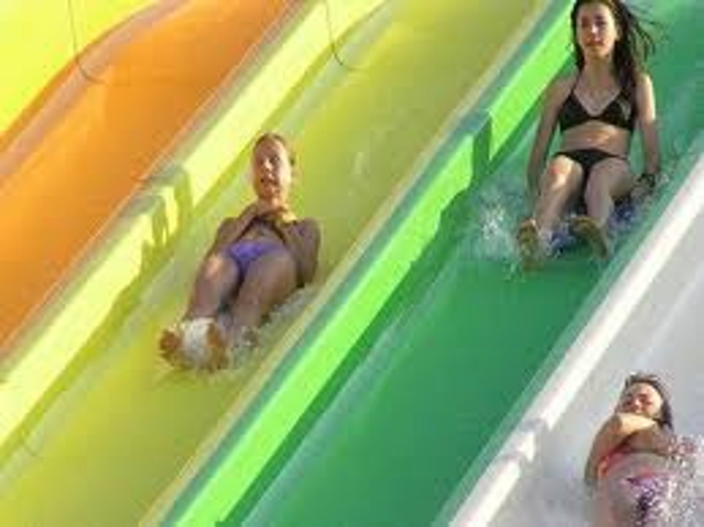 <p>ковзати</p>