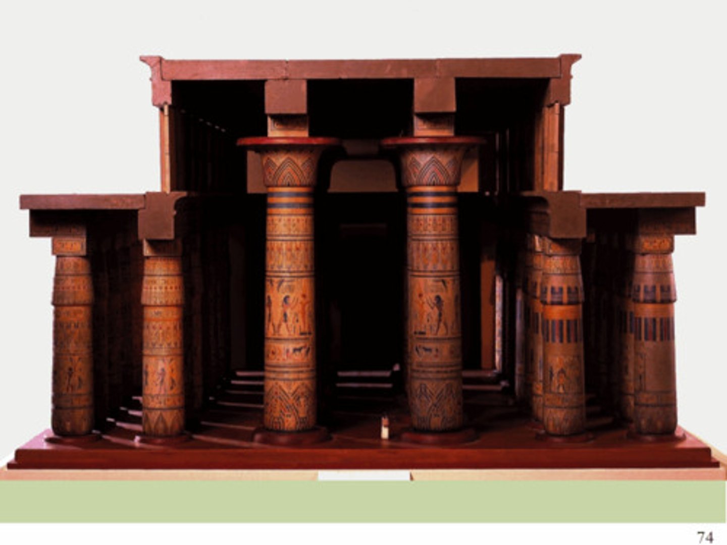 <p>Large space with flat roof supported by rows of columns</p>