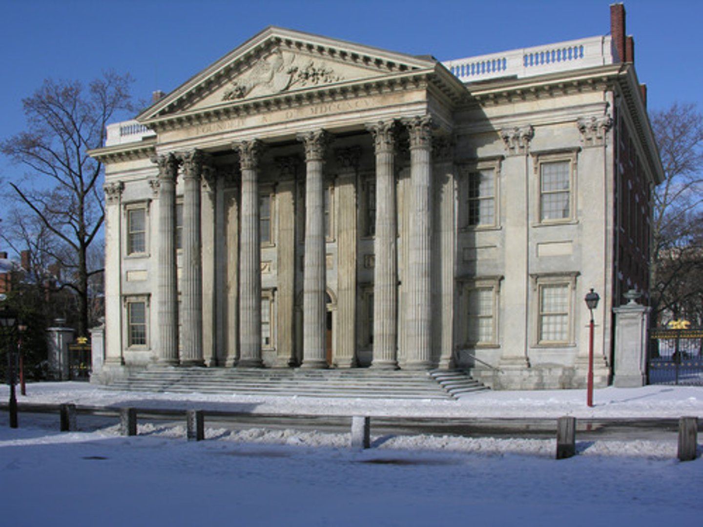 <p>A national bank that was first created in 1791 after a long debate between George Washington's cabinet, specifically Alexander Hamilton and Thomas Jefferson, on the legality of the bank based on the Constitution and congressional power. <br><br>The bank was on a 20-year charter and was allowed to lapse before the War of 1812. It was created to stabilize the nation's credit and improve the finances of the new country.</p>