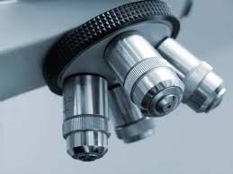 <p>The revolving part of the microscope that holds the objective lenses and allows the user to switch between different magnifications. </p>