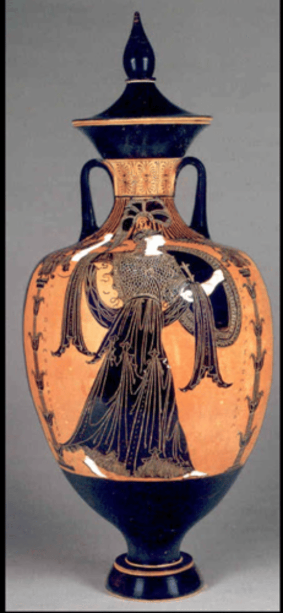 <p>333-332BC, black figure, three athletes running on the back. Given as a prize for the Panathenaic games. Shows her large figure (head going up the neck), active goddess, poised, armed.</p>