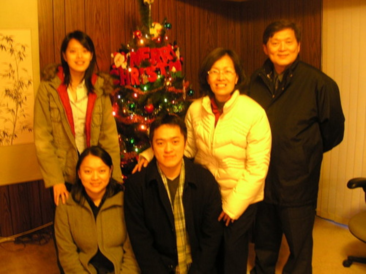 <p>aunts & uncles</p>