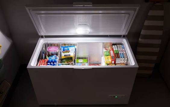 <p>A freezer</p><p>My freezer is full</p>