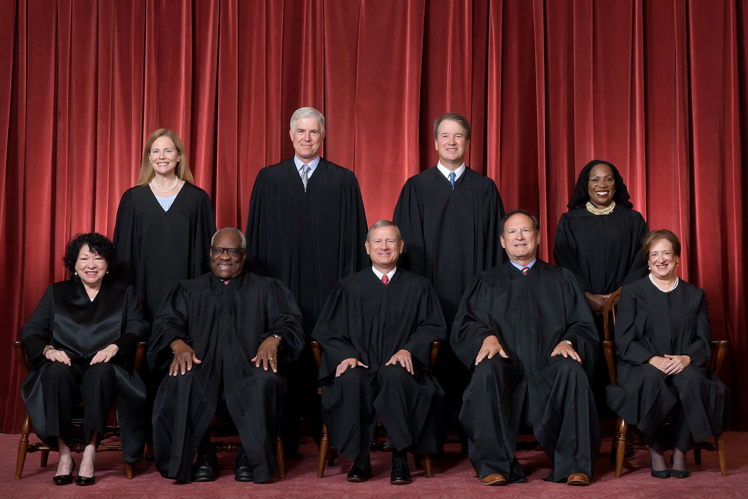 <p>9 justices</p><p>term: for life</p>