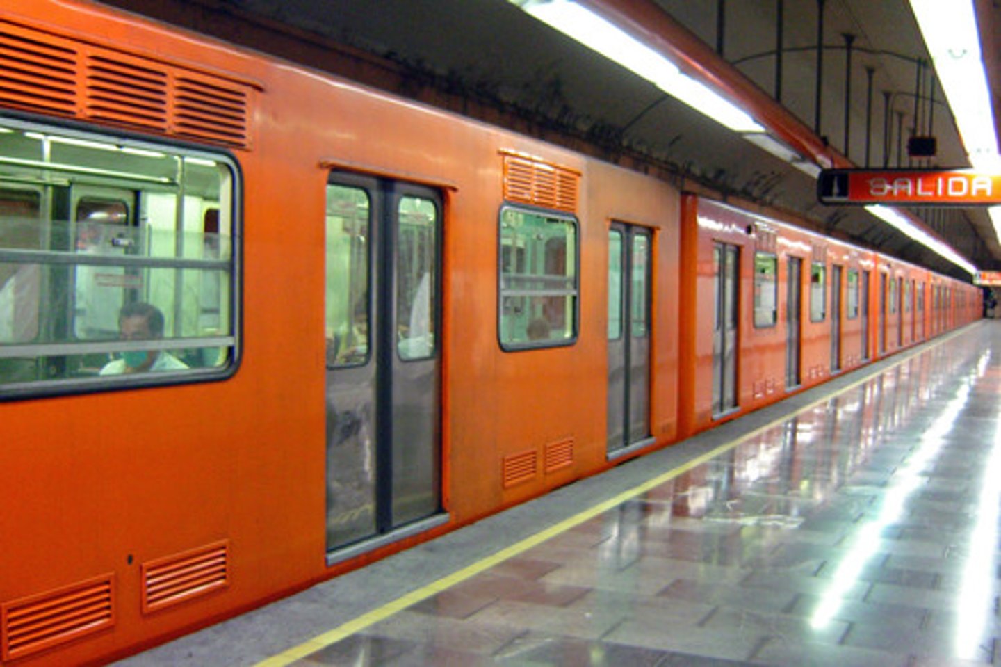 <p>subway, metro</p>