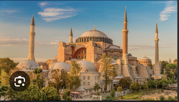 <p>Hagia Sophia - Isidore of Miletus &amp; Anthemius of Tralles (commisioned)</p>