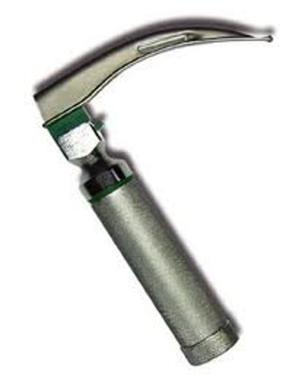 <p>instrument used for visual examination of the larynx</p>