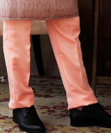 <p>matching pants</p><ul><li><p>traditional trousers worn with the "Baju Melayu" and other Malay attire. </p></li></ul><p></p>