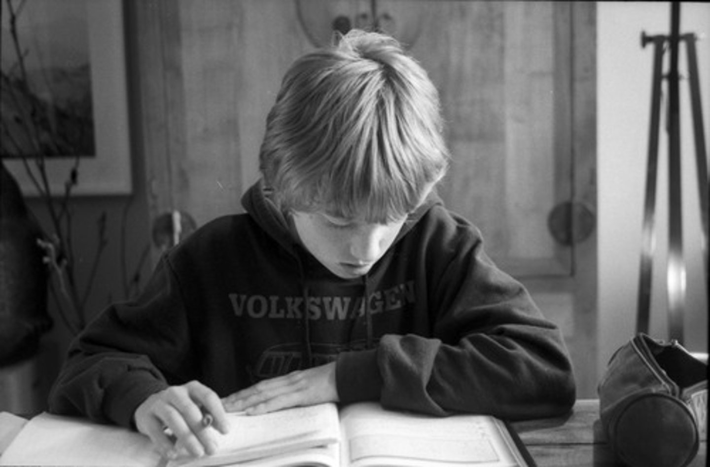 <p>to do homework</p>