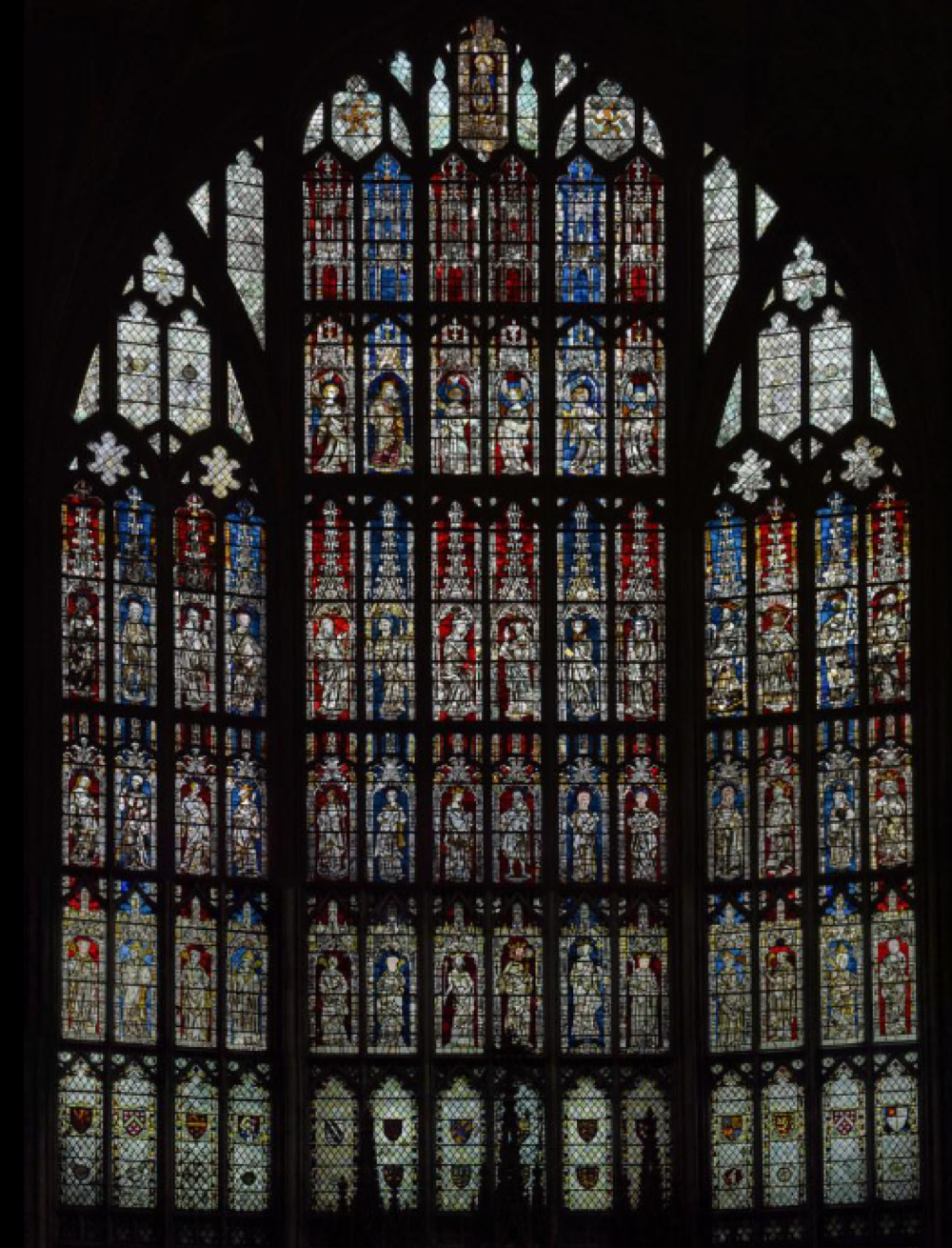 <p>Describe the context of the East window and its significance </p>