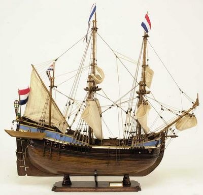 <p>Dutch sailing vessel that allowed them to control the Baltic trade; designed to facilitate transoceanic delivery with max space and crew efficiency; used from 16th to 17th centuries</p>
