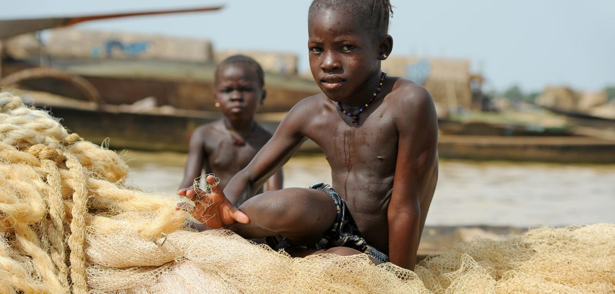<p>(adj) The floods left thousands of people ______</p>