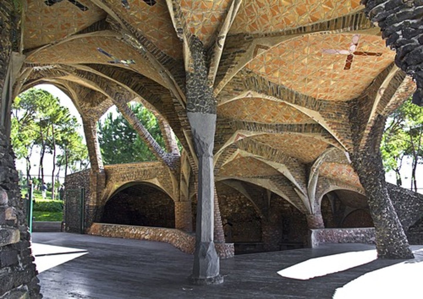 <p>A ROOM OR STORY BENEATH THE MAIN FLOOR OF A CHURCH, sometimes underground, containing graces, relics, or chapels.</p>