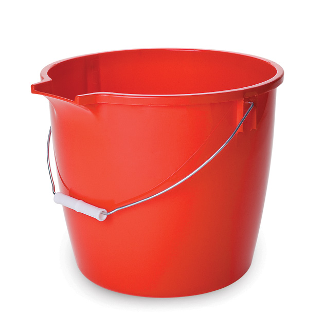 <p>Bucket</p><hr><p style="text-align: start">There isn't much water in the <strong>bucket</strong>.</p>