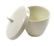 <p><span style="background-color: transparent;">Crucible and lid</span></p>