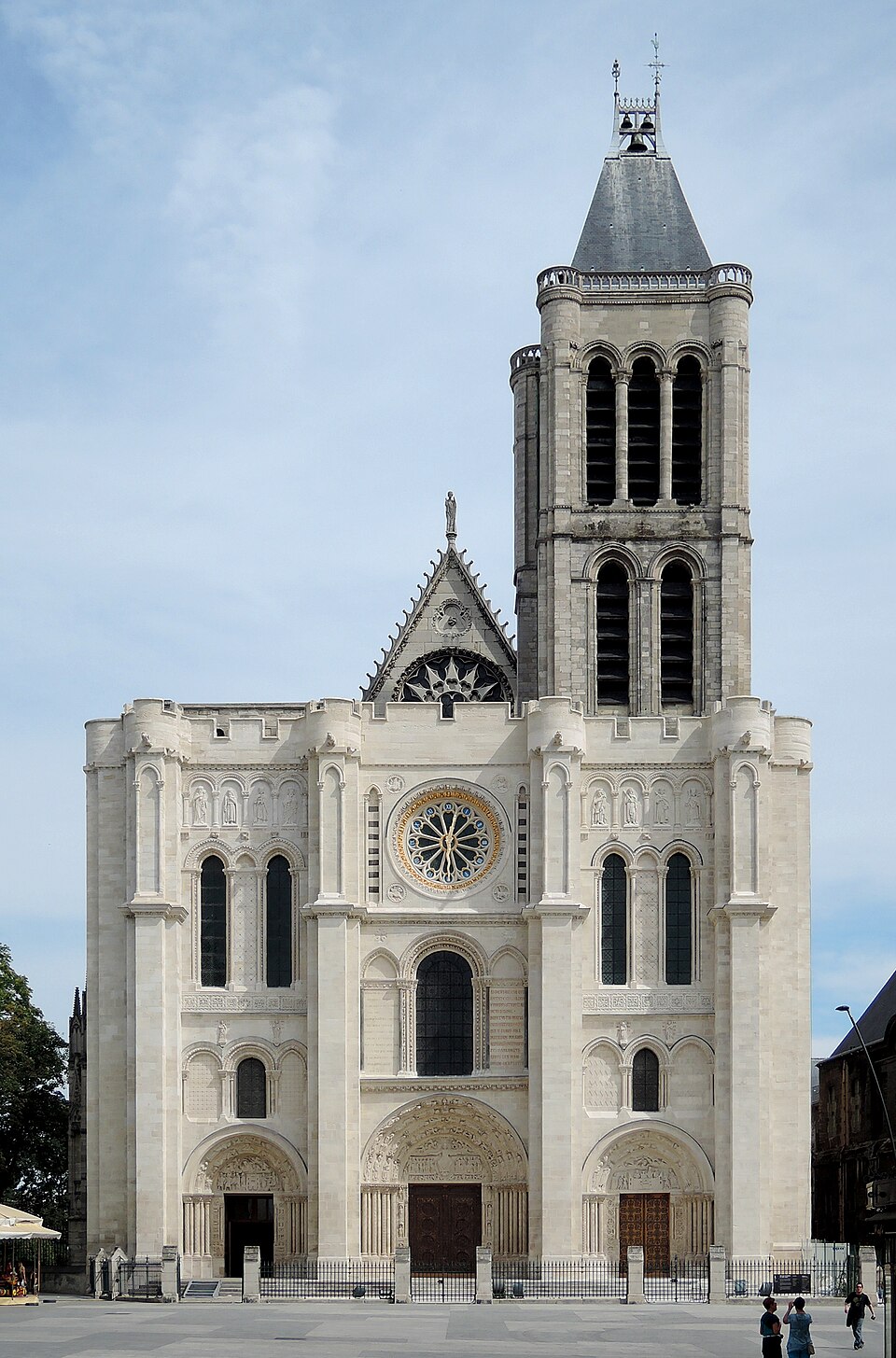 <ul><li><p>Built outside Paris by Abbot Suger</p></li><li><p>Its choir and westwork was rebuilt by Suger</p></li><li><p>It was the first example of mature Gothic, with it slender pillars and pointed arches which allowed big lancet windows with stained glass in the apse chapels, with statues having adorned the porch</p></li></ul><p></p>