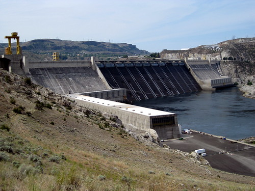 <p>These are a device used to store water, if they burst it can cause a catastrophic flood. They are also a type of hard engineering technique which holds back water in times of flood.</p>