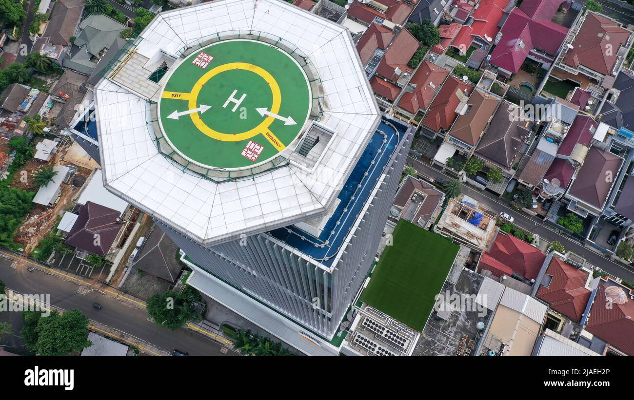 <ul><li><p>A simple, designated area for helicopters (rotorcraft) and other vertical lift aircraft to land and takeoff.</p></li></ul><p></p>