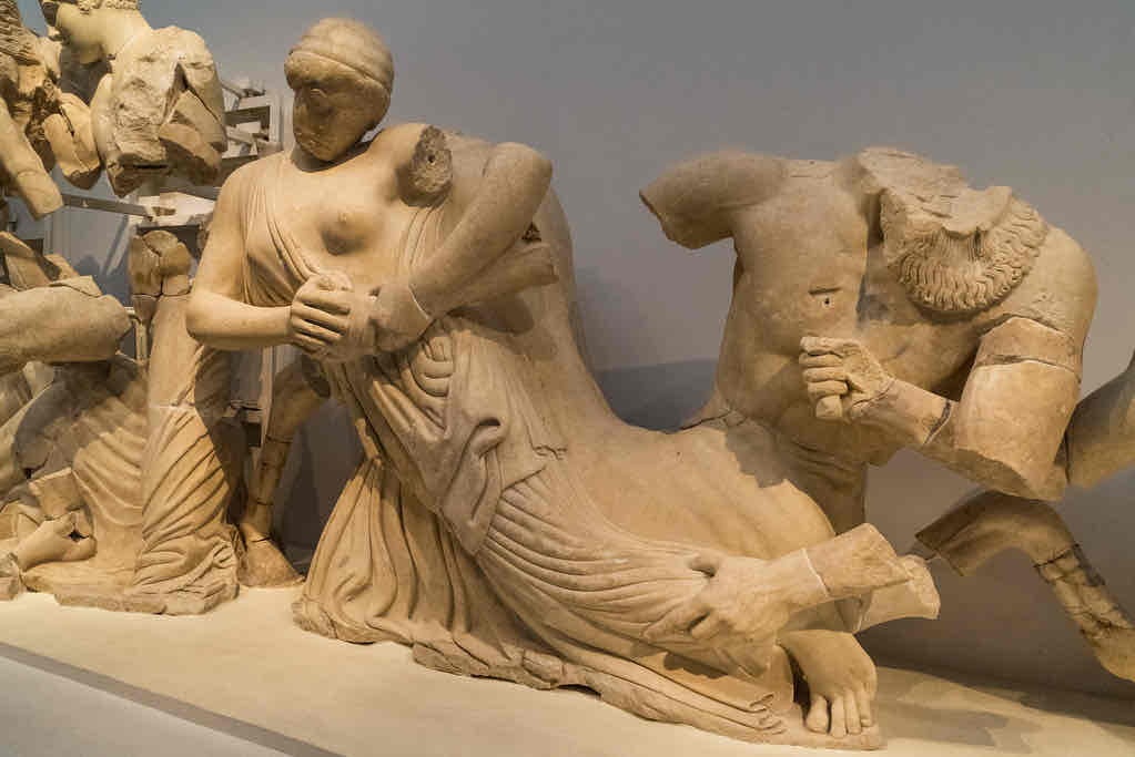 <p>Temple of Olympian Zeus - east pediment Lapith seized by Centaur</p>