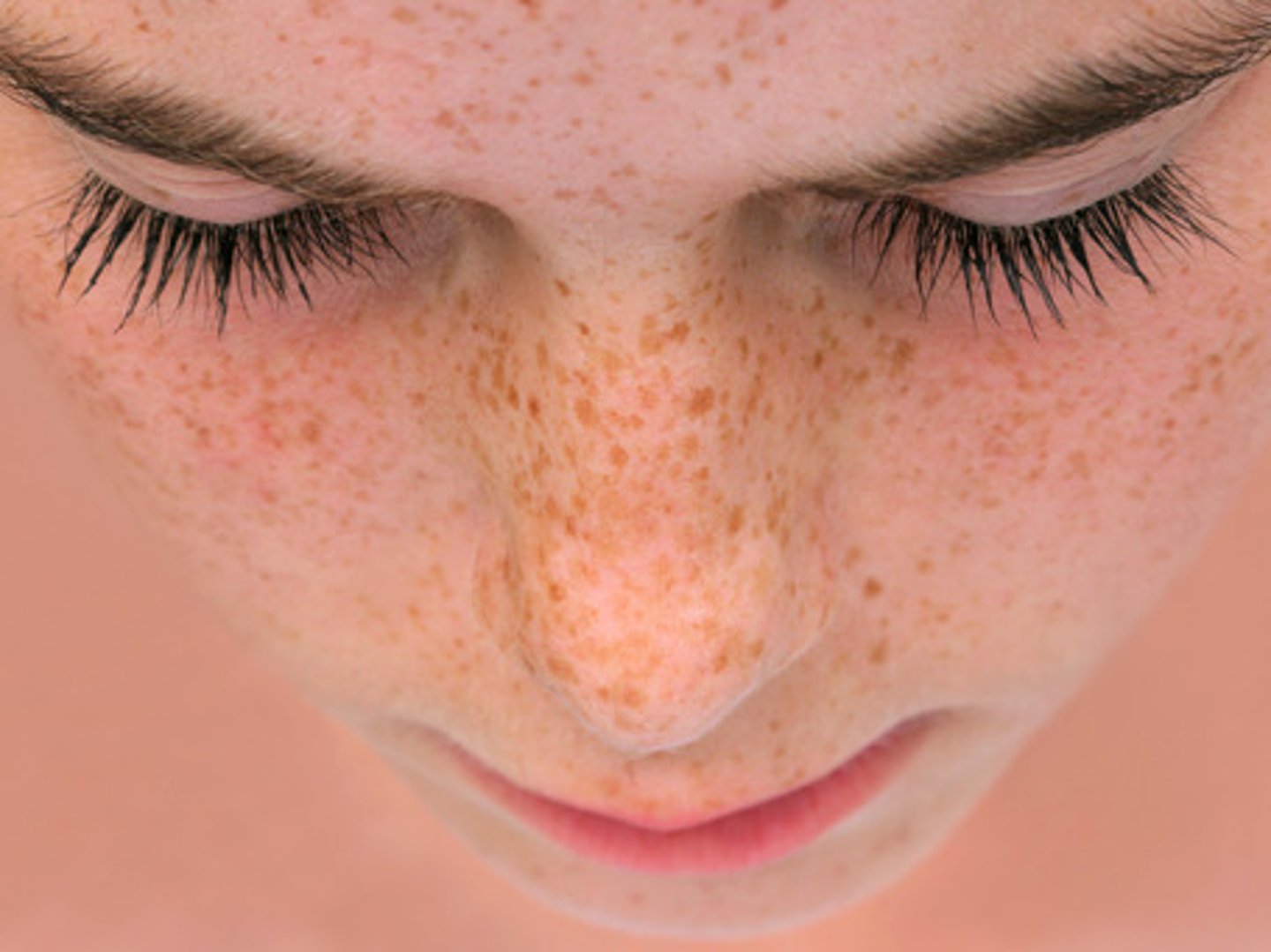 <p>to have freckles</p>