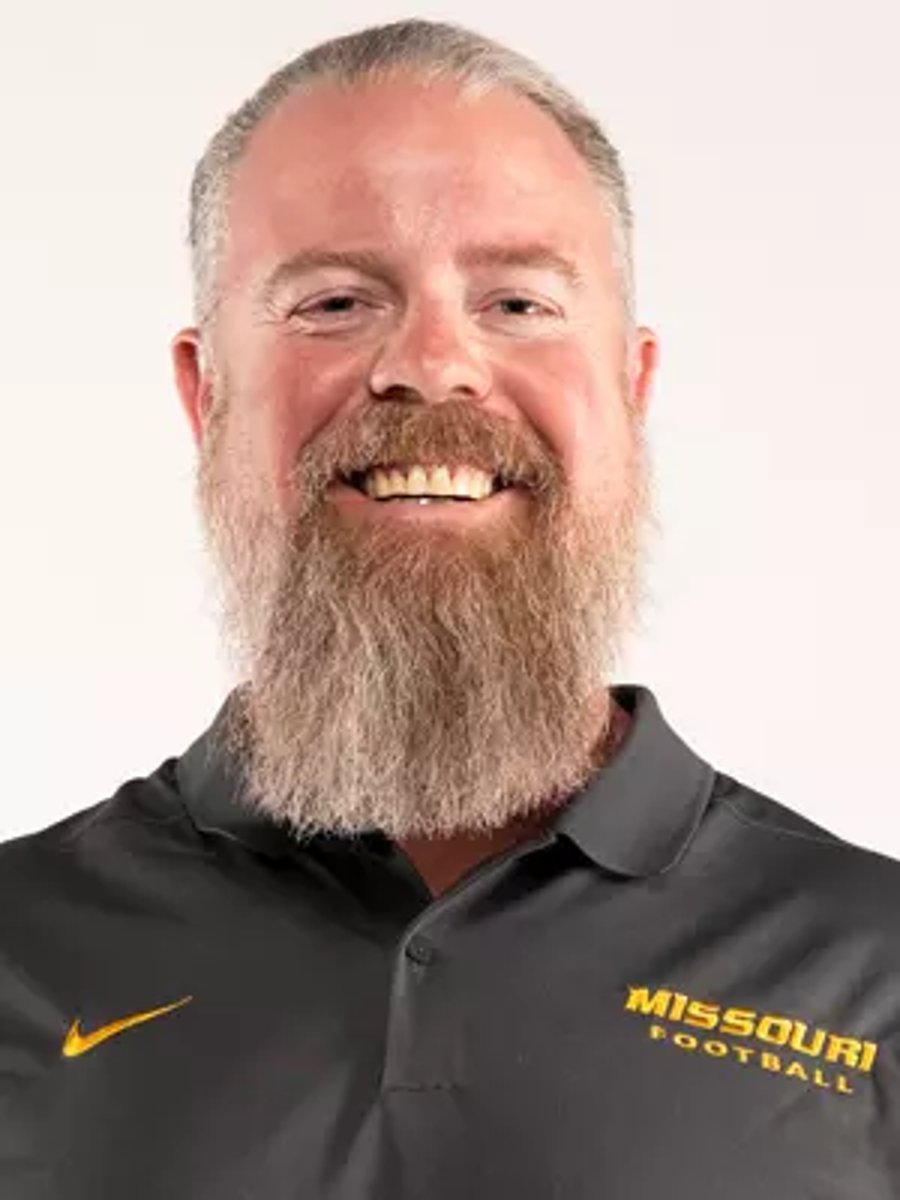 <p>defensive assistant - run game specialist (defense)</p>