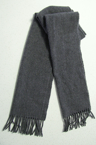 <p>scarf</p>