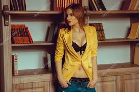 <p>bookshelf | shelf</p>