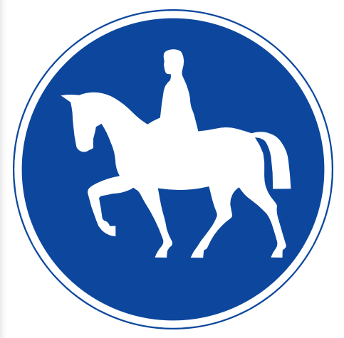 <p><span>Märket anger även att gångtrafik är tillåten.</span></p>