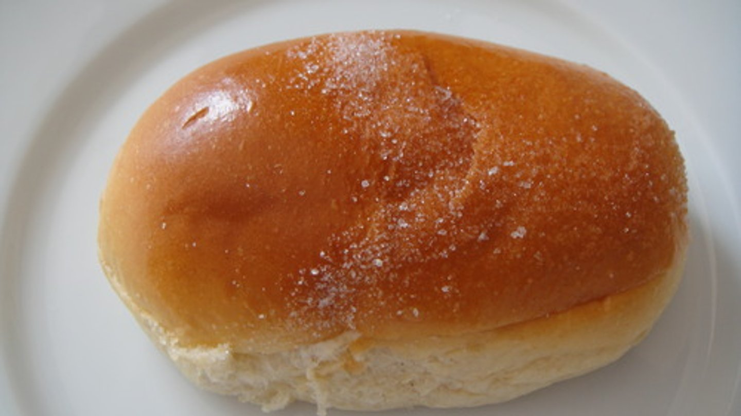 <p>the bun, the bread roll</p>